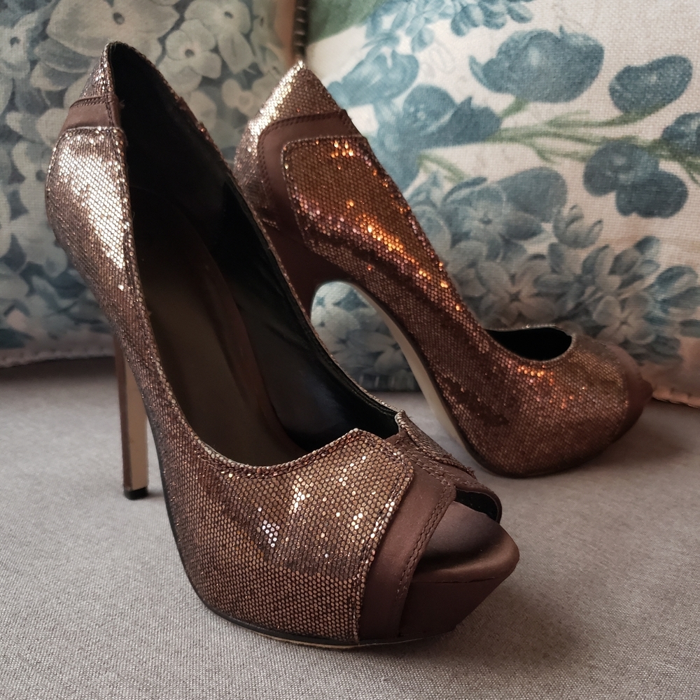 Brown sequen platforms